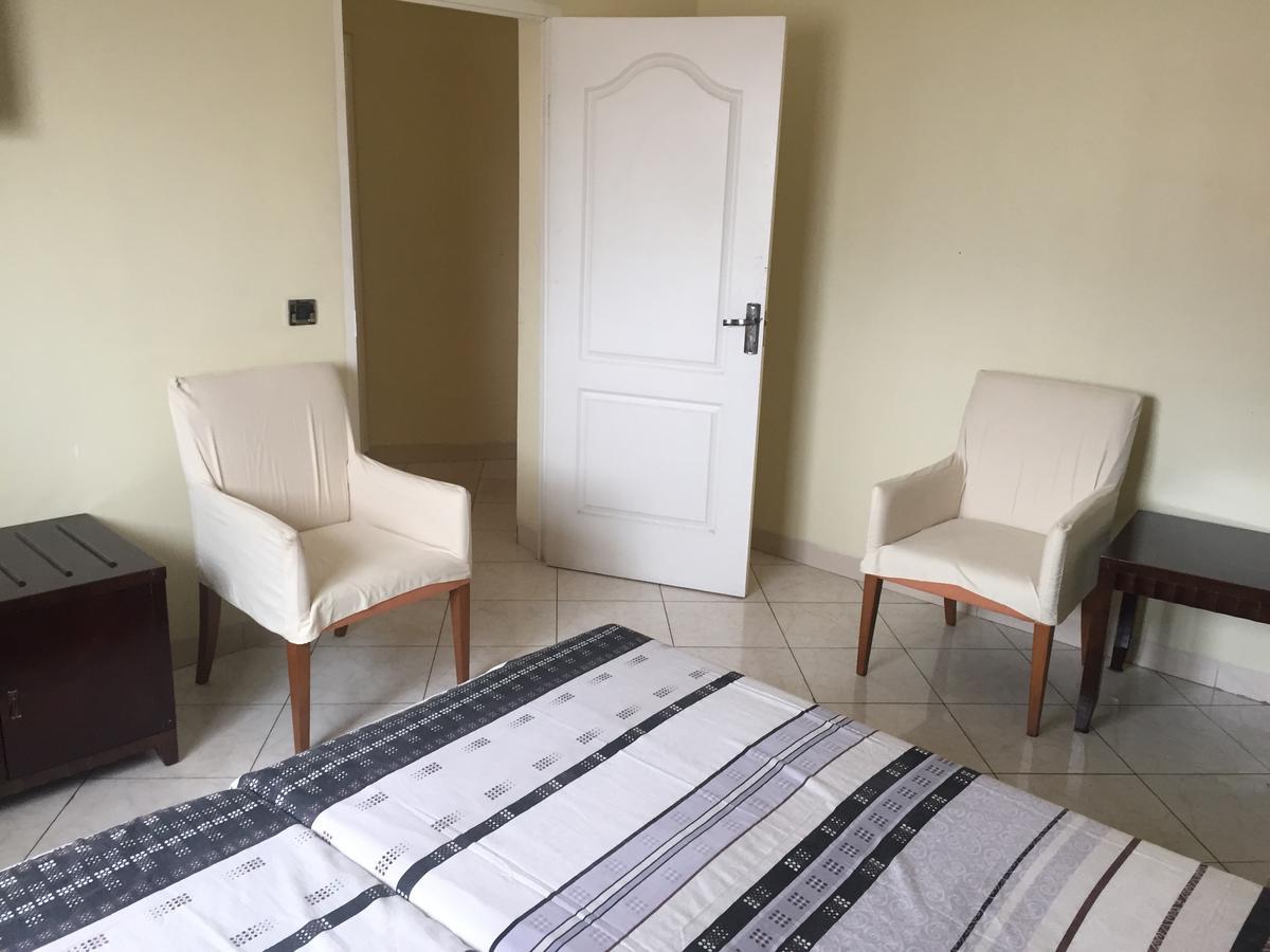 White Palace Hotel أنتاناناريفو المظهر الخارجي الصورة